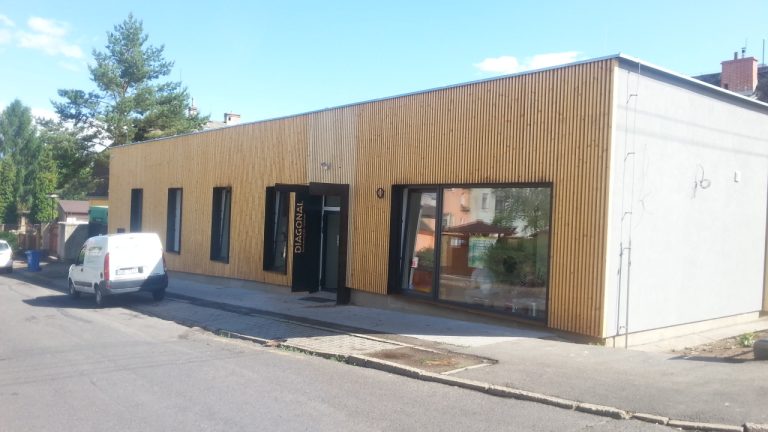 Zubní implantáty Praha