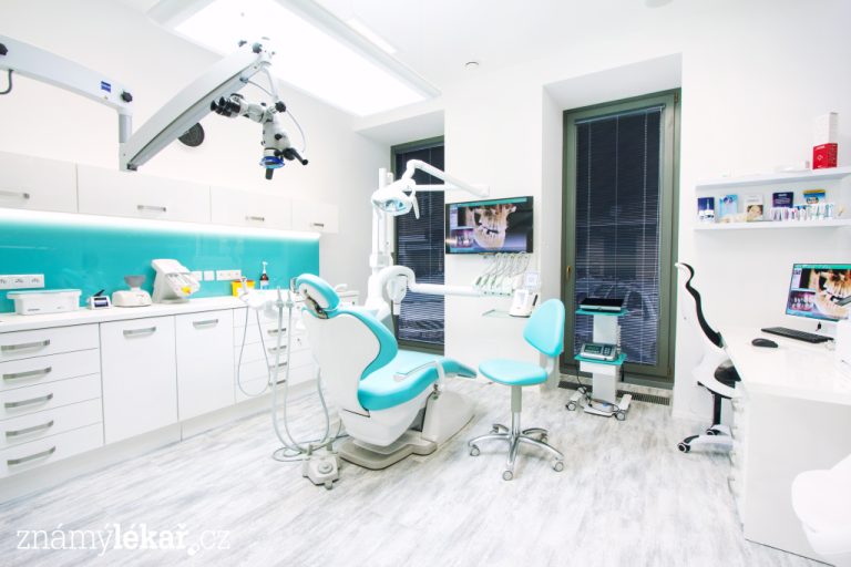Zubní implantáty Praha